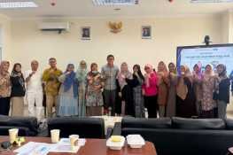 Dosen Manajemen FEB Unri Dibekali Strategi Menembus Hibah Penelitian